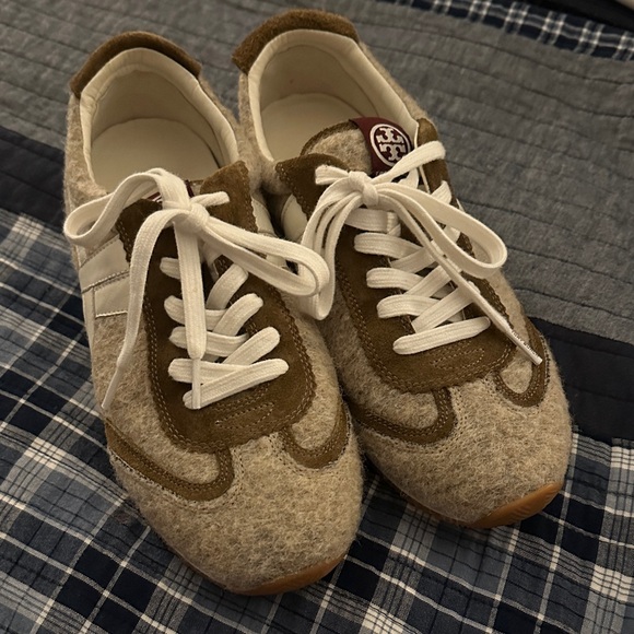 Tory Burch Tan and Cream Textured Sneakers
